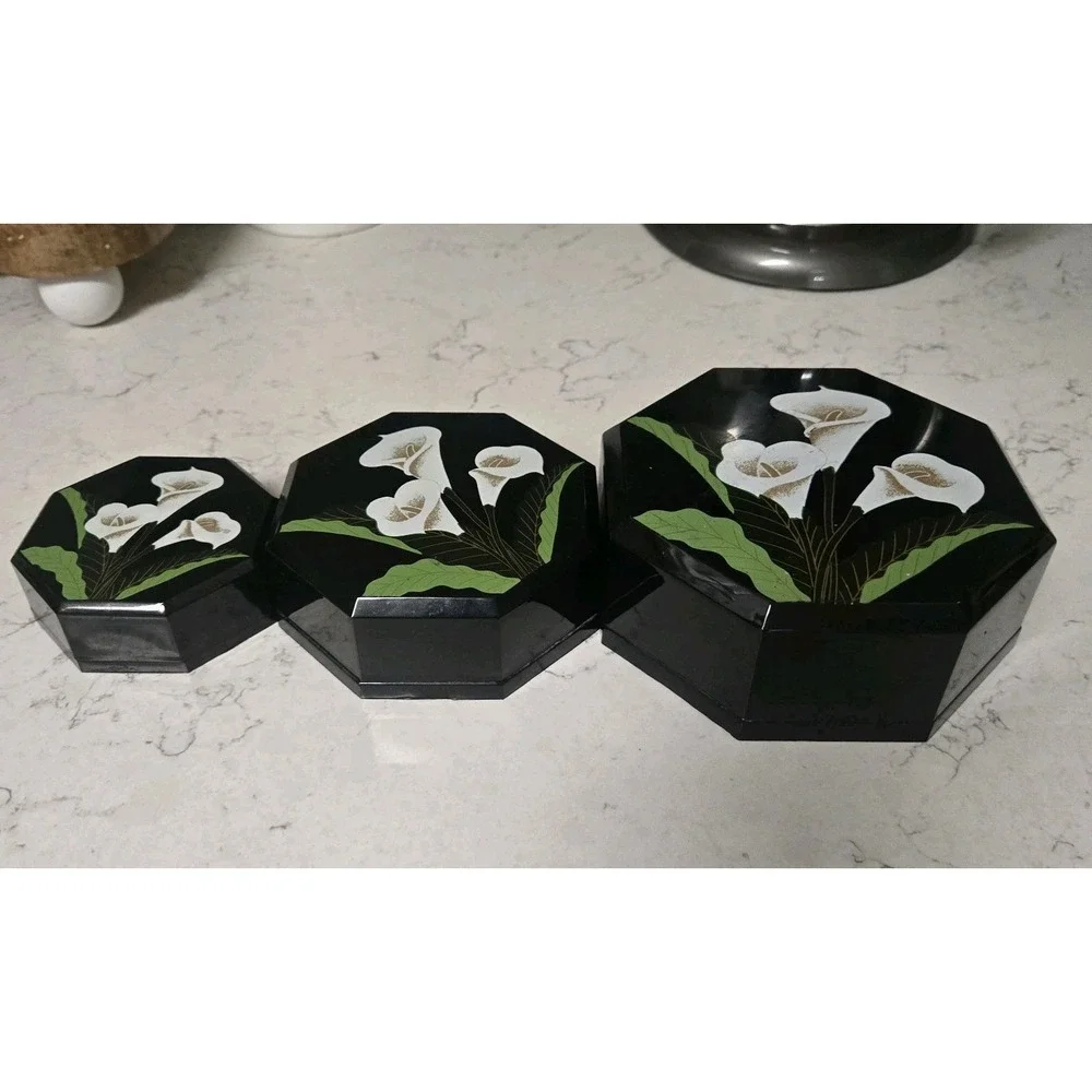 Vtg Trio of Lacquer Ware Nesting Trinket Boxes Hand Painted Calla Lilies Japan
